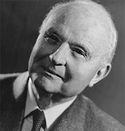 Октопамин был впервые обнаружен итальянским ученым Витторио Эрспамером в 1948 году в слюнных железах осьминога